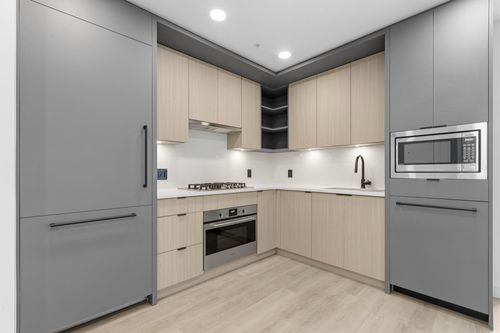 507-2268 Broadway E, Vancouver, BC, V5N0L2 | Card Image