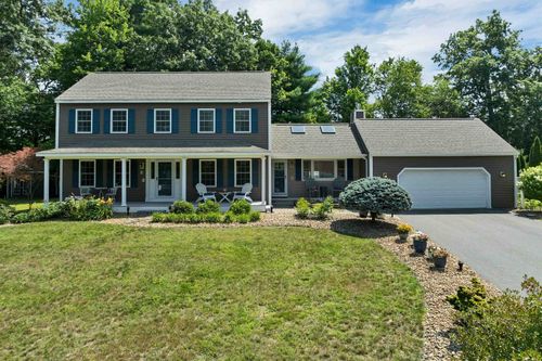 3 Glenwood Dr, Litchfield, NH, 03052-2481 | Card Image