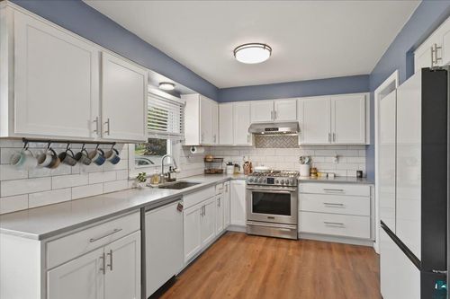 5141 Juniata St, Duluth, MN, 55804 | Card Image