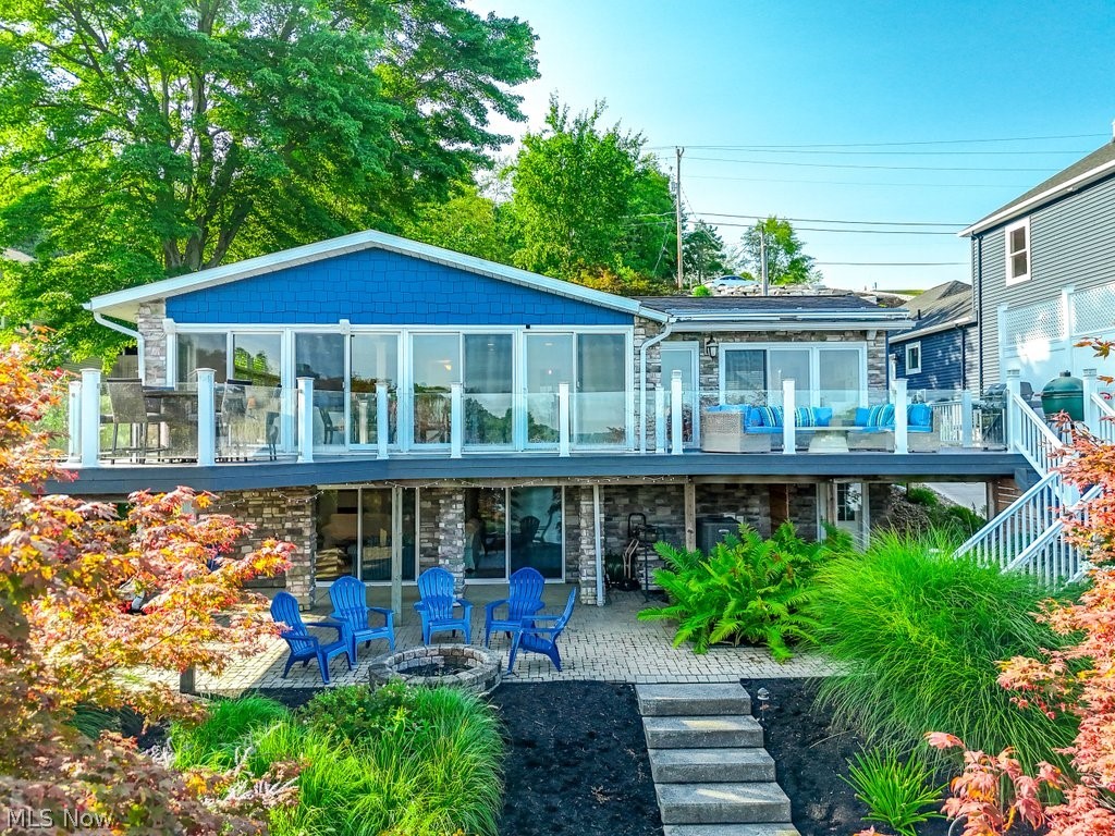 Mohawk Dr, Malvern, OH 44644