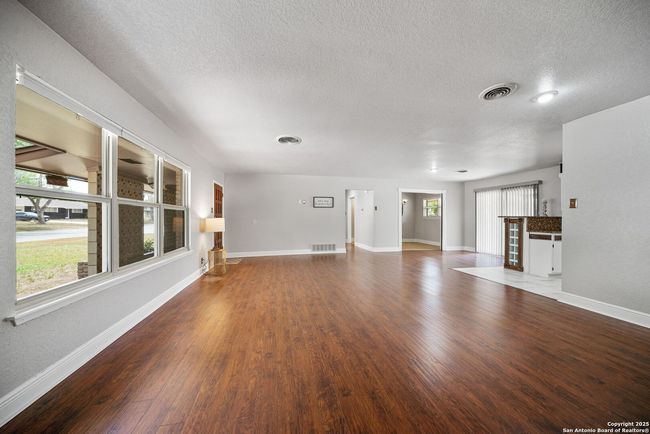 434 Winfield Blvd, House other with 3 bedrooms, 2 bathrooms and null parking in Windcrest TX | Image 8
