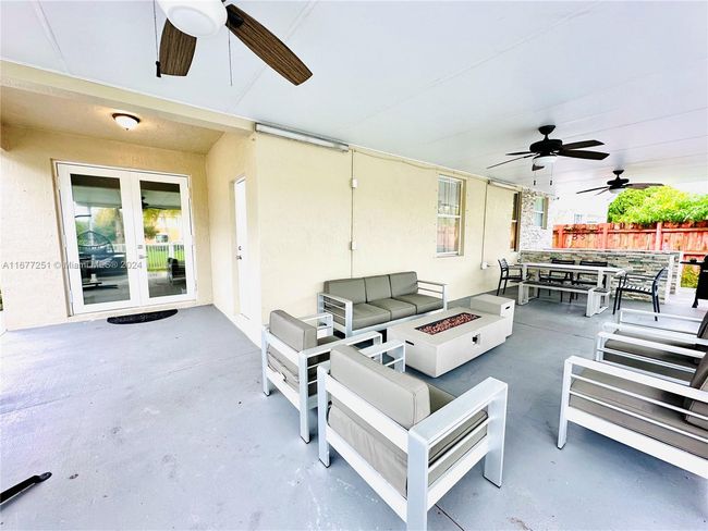 10886 Sw 242 Nd St, House other with 4 bedrooms, 2 bathrooms and null parking in Homestead FL | Image 32