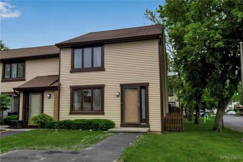 351 Charlesgate Cir, East Amherst, NY, 14051-2427 | Card Image