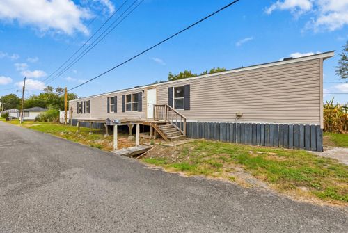130 W 182nd Pl, Galliano, LA, 70354-3734 | Card Image