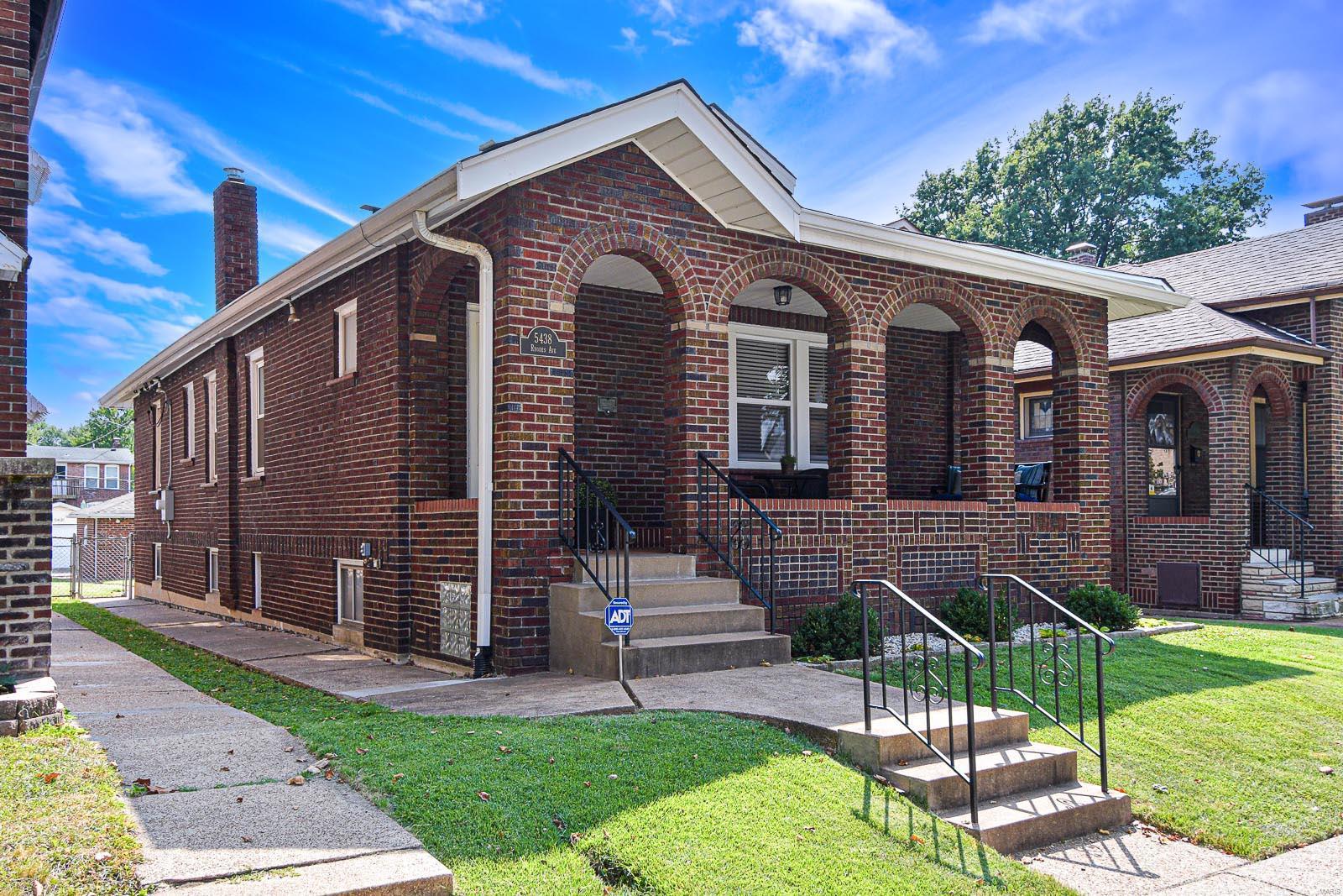 Rhodes Ave, Saint Louis, MO 63109