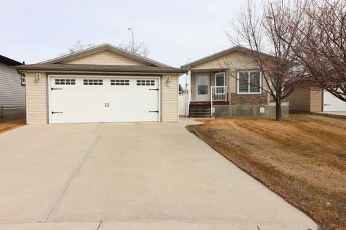 59 Timothy Way Se, Medicine Hat, AB, T1B0M7 | Card Image