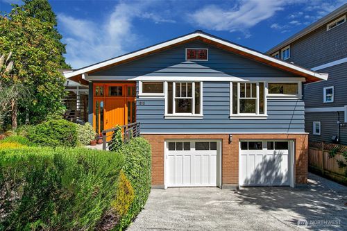 1212 3rd Ave N, Seattle, WA, 98109-3280 | Card Image