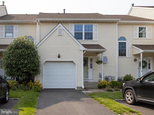 17 Pilgrim Ct, Ewing, NJ, 08628-3606 | Card Image