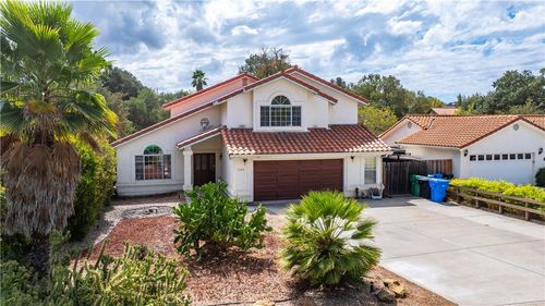 204 Nighthawk Dr, Paso Robles, CA, 93446-4726 | Card Image