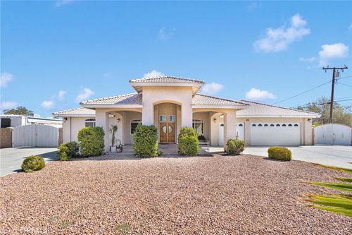 21350 Ramona Ave, Apple Valley, CA, 92307-3558 | Card Image