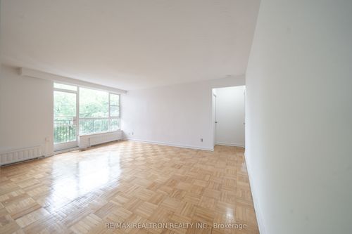 307-165 Cosburn Ave, East York, ON, M4J2L3 | Card Image