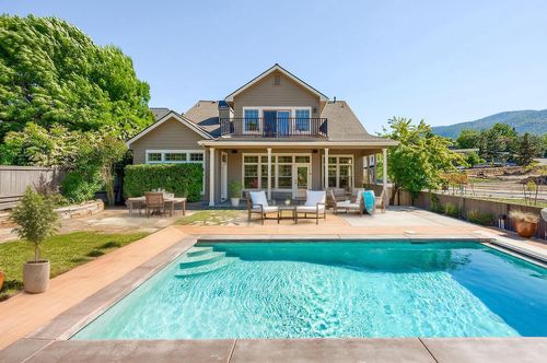 403 Briscoe Pl, Ashland, OR, 97520-1234 | Card Image