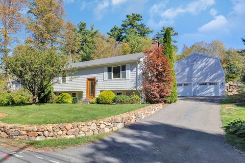 50 Laurel St, Gloucester, MA, 01930-2327 | Card Image