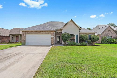 26222 Avoyelles Ave, Denham Springs, LA, 70726-6955 | Card Image