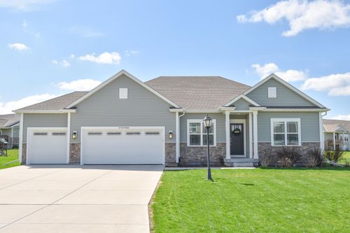 N113W14099 Wrenwood Dr, GERMANTOWN, WI, 53022-2720 | Card Image