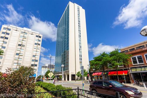 7g-555 E William St, Ann Arbor, MI, 48104-2425 | Card Image