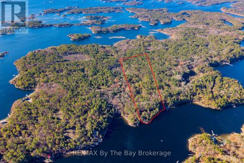 3220 Is 1810 / Bone Is, Georgian Bay (Gibson), ON, L0K1E0 | Card Image