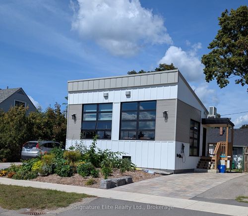 668 Gillespie Ave, Peterborough, ON, K9J4B6 | Card Image