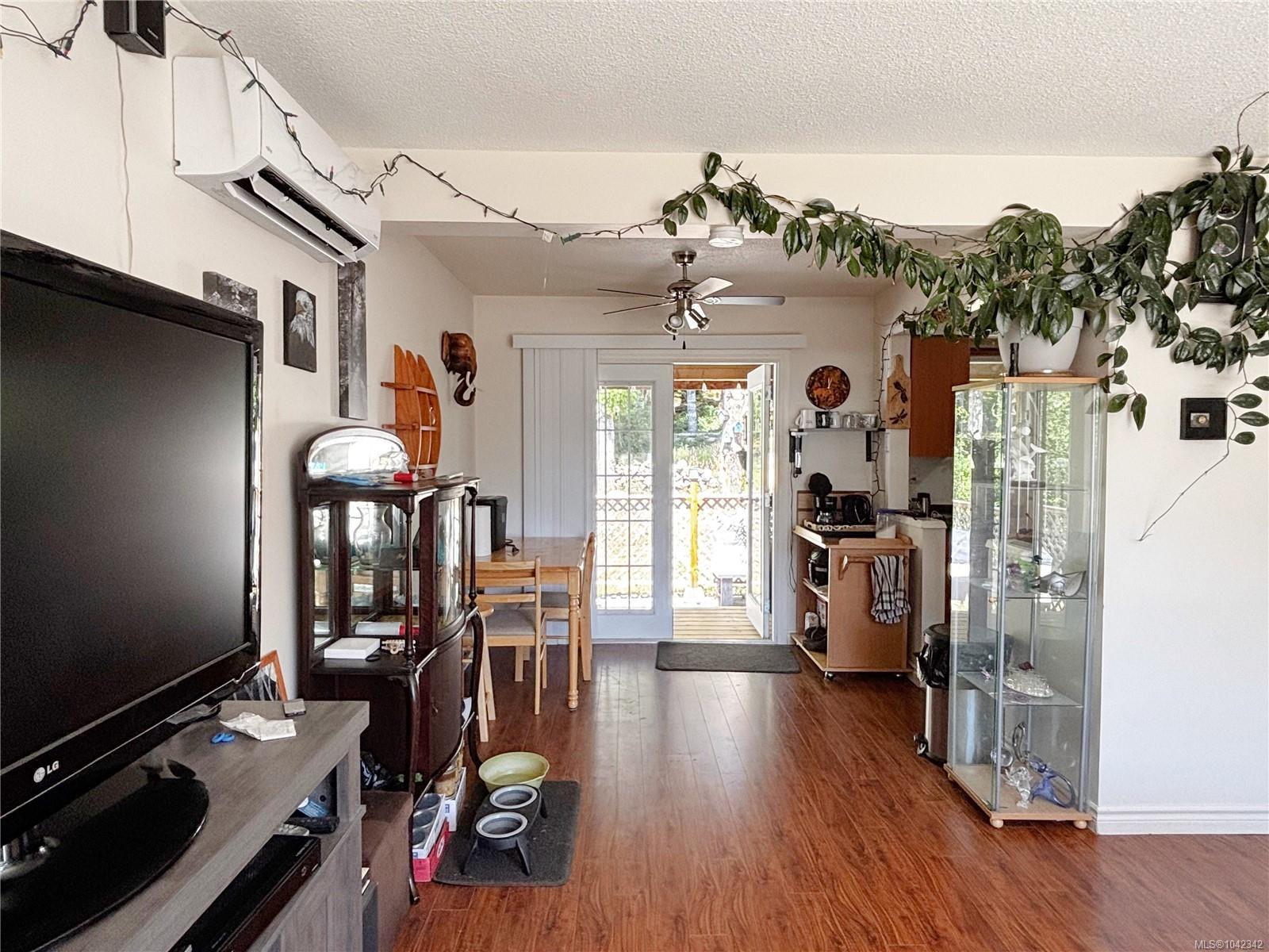 Residential in Gold River 5