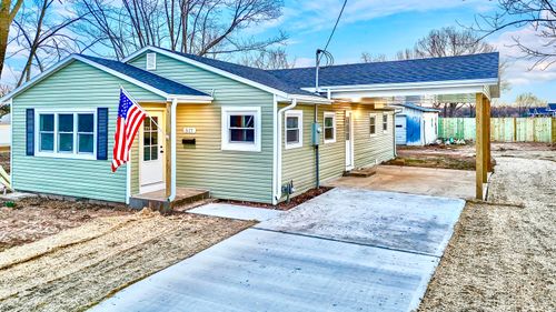 517 Myrtle St, Monett, MO, 65708-2249 | Card Image