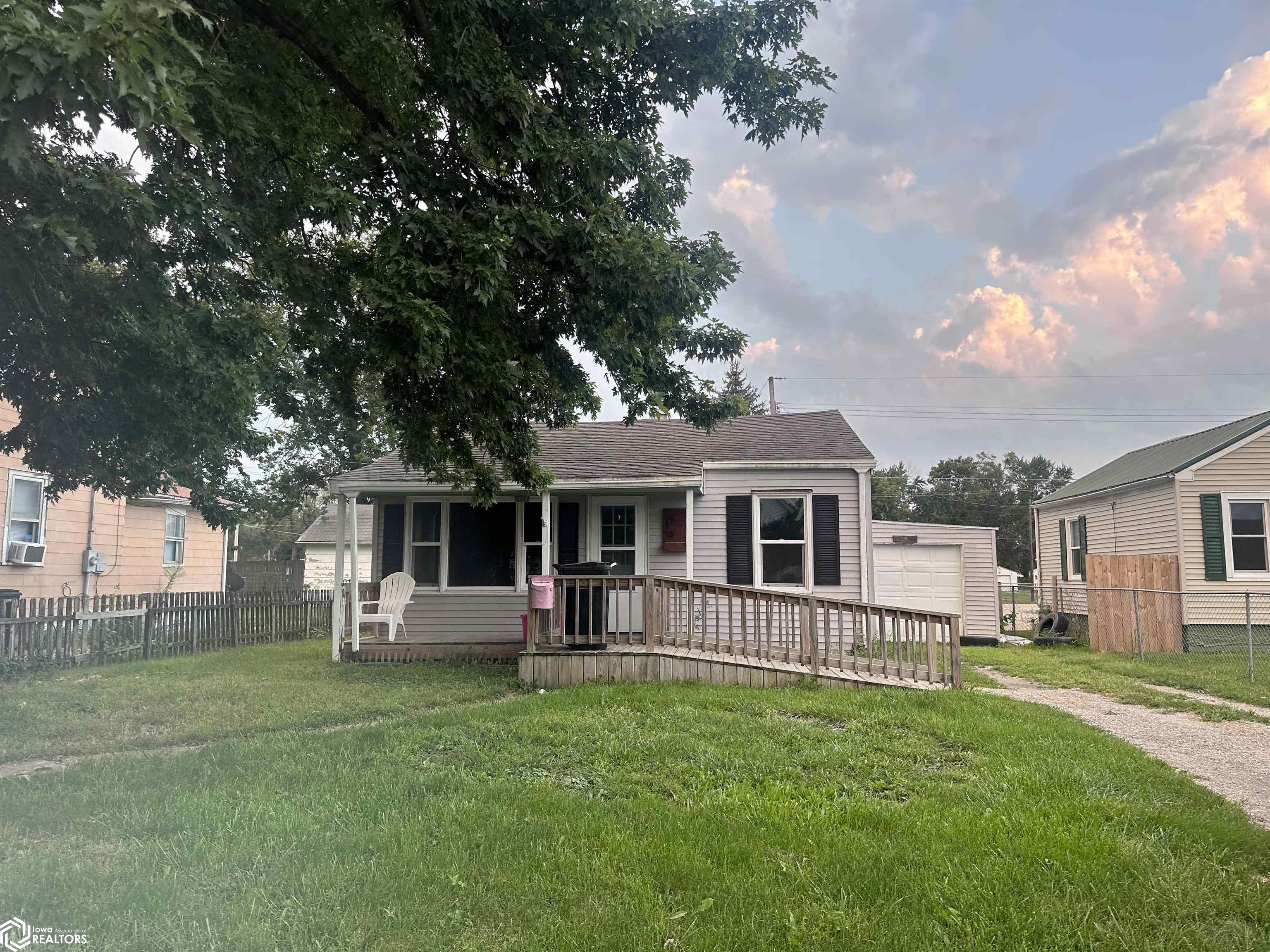 Boone Ave, Ottumwa, IA 52501