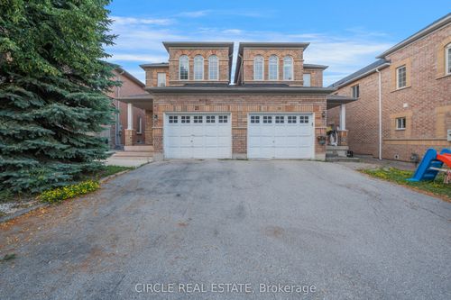 21 Casabel Dr, Maple, ON, L6A3M5 | Card Image