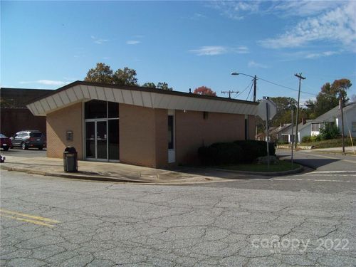 800 Dearborn St, Great Falls, SC, 29055-1638 | Card Image