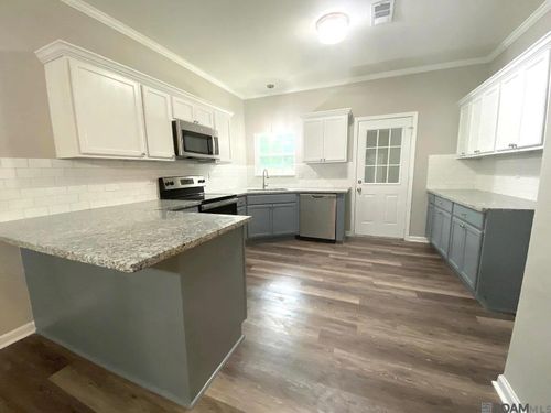 17117 Ashton Ave, Greenwell Springs, LA, 70739-5205 | Card Image