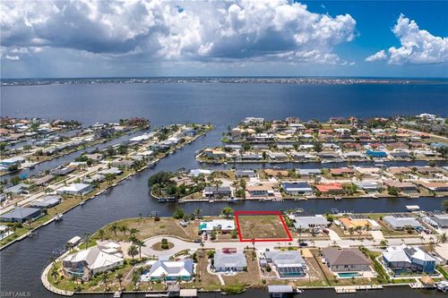 275 Stebbins Ter Se, PORT CHARLOTTE, FL, 33952-9144 | Card Image
