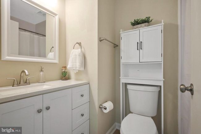 7470 Laurel Oak Ct, Townhouse with 2 bedrooms, 3 bathrooms and null parking in SPRINGFIELD VA | Image 19