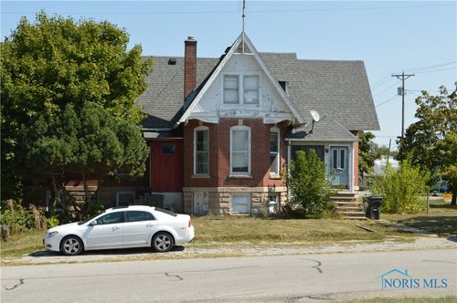 208 River St, Antwerp, OH, 45813-9495 | Card Image