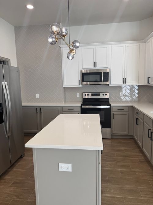 829 Cutting Horse Dr, Mansfield, TX, 76063-2469 | Card Image