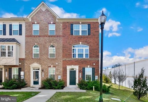 8270 Miner St, GREENBELT, MD, 20770-4401 | Card Image