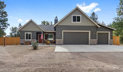 103 Nugget Ct, Idaho City, ID, 83631-5012 | Card Image