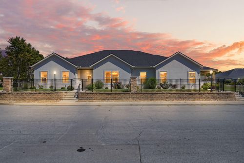 1910 Buena Vista Ave, Carthage, MO, 64836 | Card Image