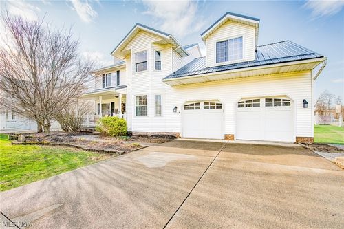 1215 Heatherstone Dr, Painesville, OH, 44077-5424 | Card Image