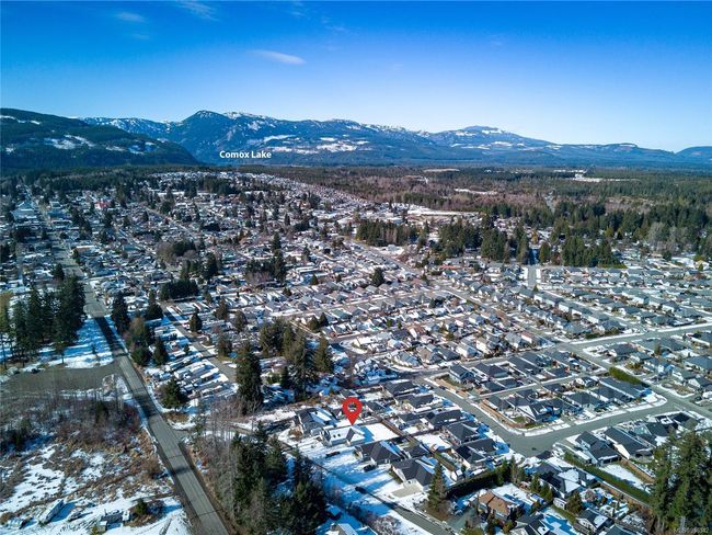 2876 Carlisle Lane, House other with 3 bedrooms, 2 bathrooms and 4 parking in Cumberland BC | Image 50