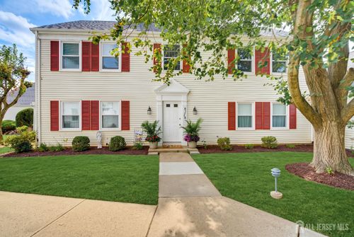 526-N Terry Ln, Monroe, NJ, 08831 | Card Image