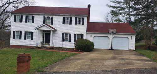 104 Eagle Dr, Catlettsburg, KY, 41129-8604 | Card Image