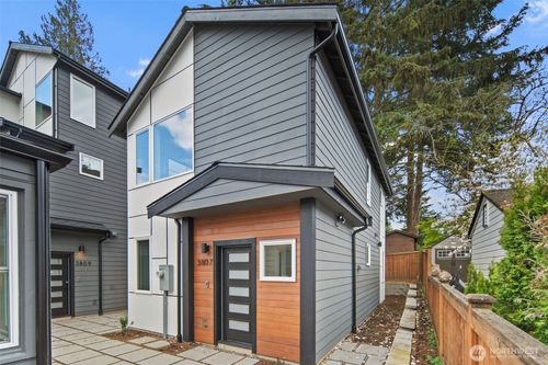 3807 Ne 89th St, Seattle, WA, 98115-3742 | Card Image