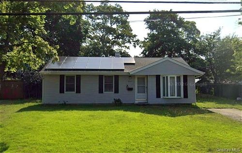 2905 Eagle Ave, Medford, NY, 11763-1904 | Card Image