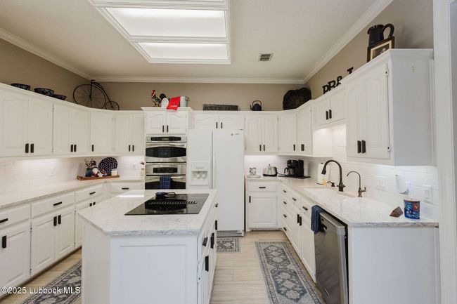 5611 85 Th St, House other with 4 bedrooms, 3 bathrooms and null parking in Lubbock TX | Image 17