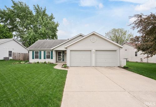2105 Wellesley Ln, Kokomo, IN, 46902-4590 | Card Image