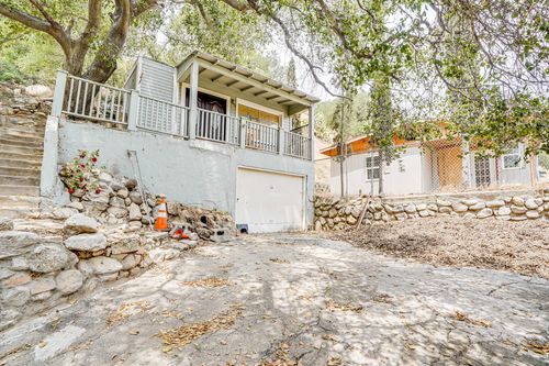 12047 Kagel Canyon Rd, Sylmar, CA, 91342-6211 | Card Image
