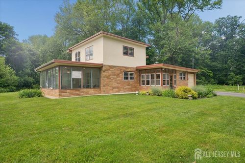 3 Cedar Ct, Roosevelt, NJ, 08555-7001 | Card Image
