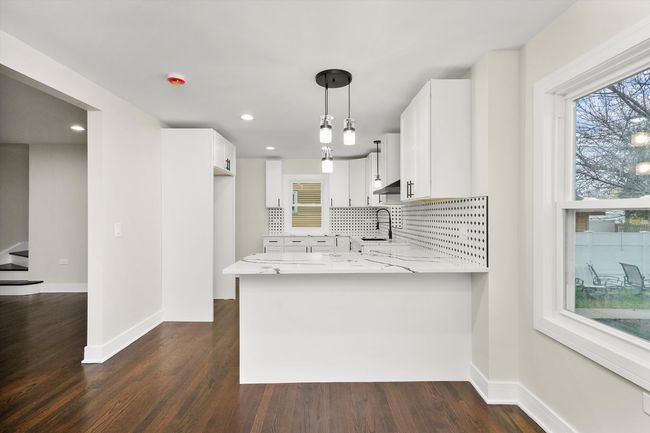 9213 S Trumbull Ave, House other with 3 bedrooms, 2 bathrooms and 2 parking in Evergreen Park IL | Image 6