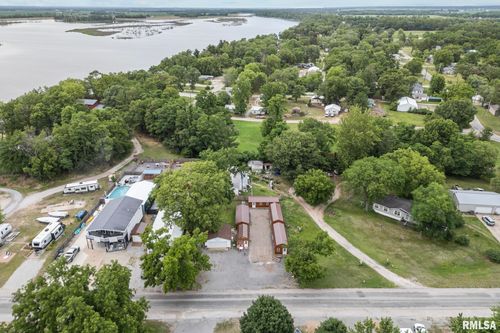 207 Railroad, New Boston, IL, 61272-7616 | Card Image