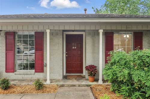 2024 Bowling Green St, Denton, TX, 76201-1710 | Card Image