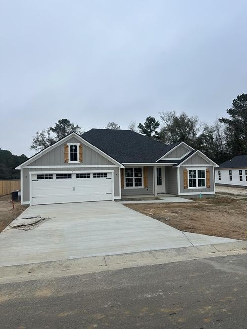 343 Barfield St, Hahira, GA, 31632-1475 | Card Image