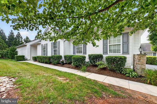 2105 White Fox Way, GLEN MILLS, PA, 19342-2234 | Card Image